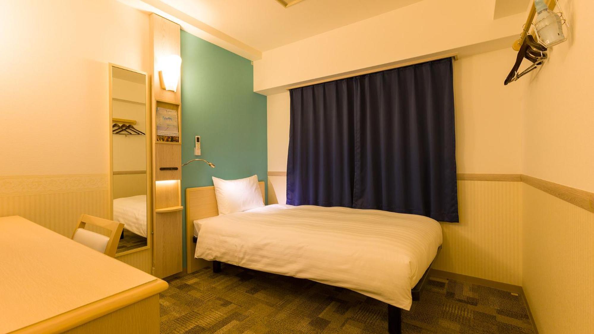 Toyoko Sannomiya Eki Shiyakusho Mae Hotel